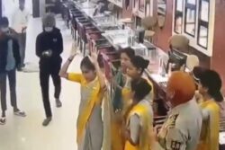 On Cam: Robbers Storm Tanishq Showroom, Loot Jewellery Worth Rs 25 Crore At Gunpoint In Bihar