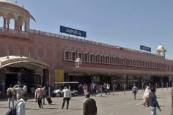 Unable To Conceive, Live-In Couple Abduct Child From Jaipur Railway Station; Arrested