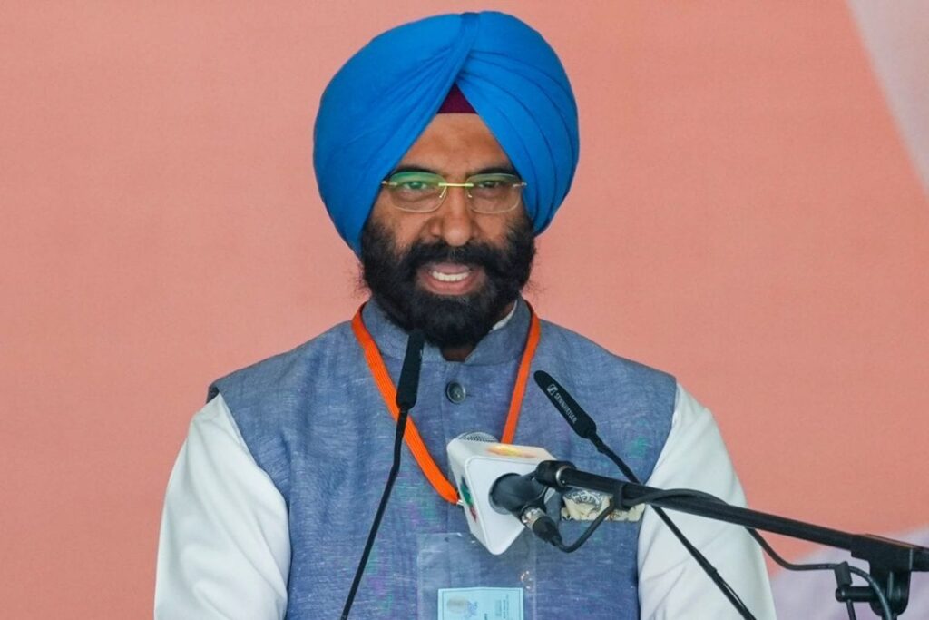 All Delhi Hotels, High-Rises Must Have Anti-Smog Guns To Fight Air Pollution: Environment Minister Sirsa