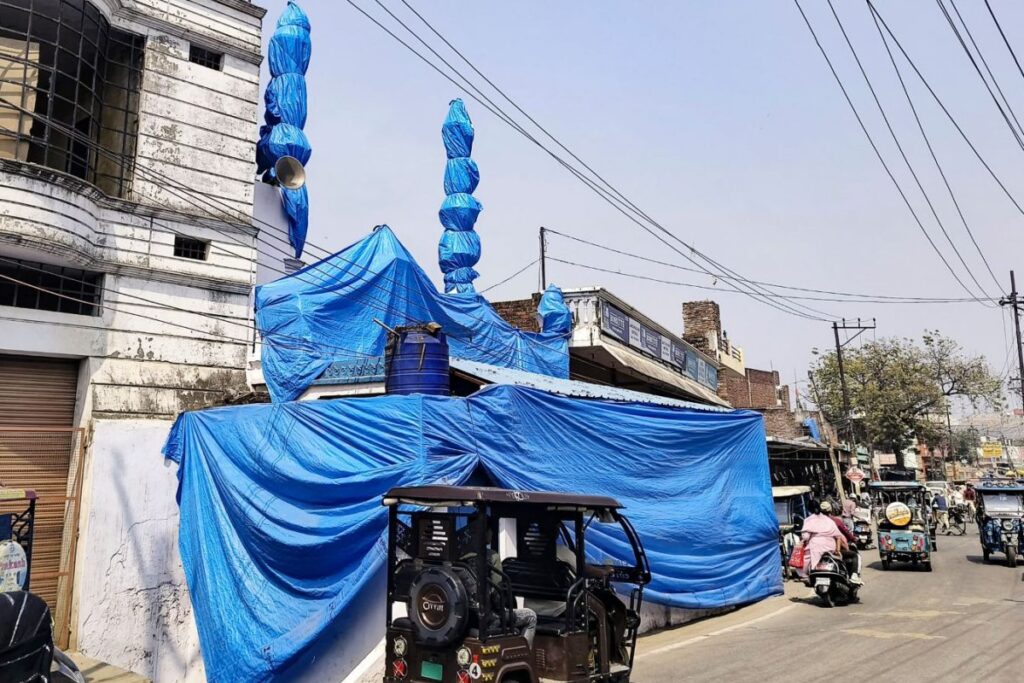 Mosques In UP Covered With Tarpaulin Sheets As Holi, Friday Prayers For Ramzan Coincide