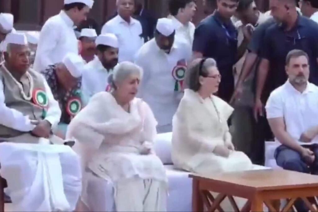 Mallikarjun Kharge Sits On Separate Chair At Congress Event, BJP Calls Party 'Anti-Dalit'