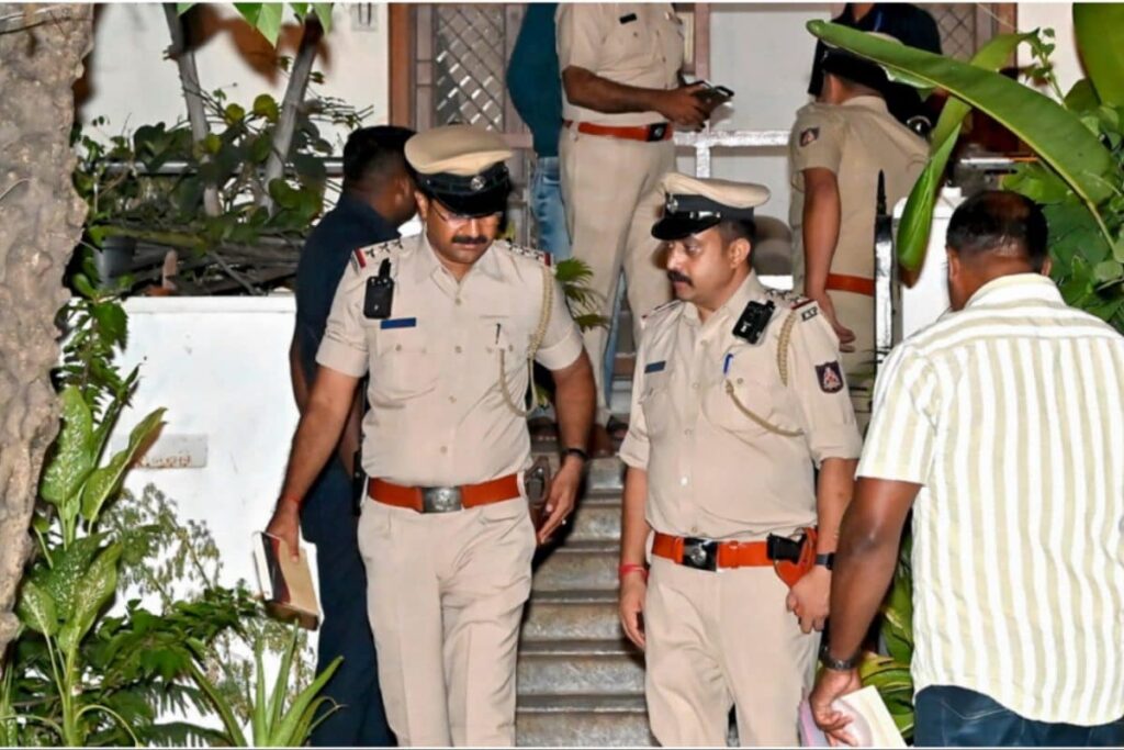 Karnataka Ex-DGP Was 'Attacked With Chilli Powder, Then Fatally Stabbed'; Wife, Daughter Booked