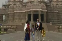 US Vice President JD Vance Visits Akshardham Temple In Delhi With Family | Watch