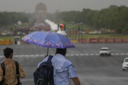 Gusty Winds, Hailstorm Likely In Delhi-NCR, IMD Issues 'Red Alert' For Next 3 Hours