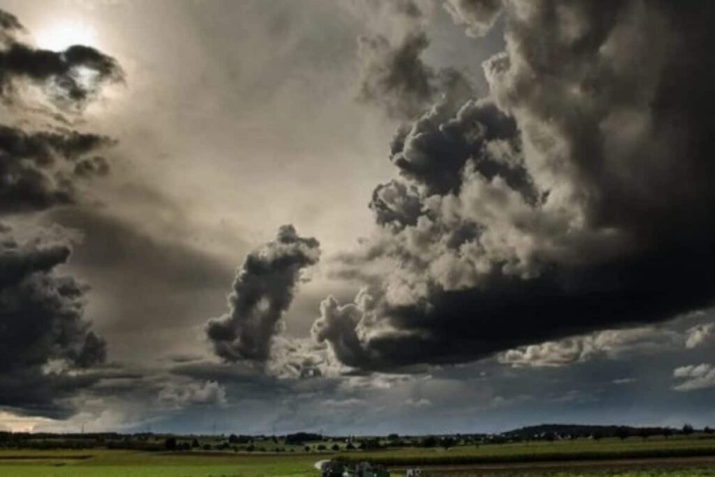Monsoon Hits Kerala In Earliest Onset In 16 Years; Red Alert Issued