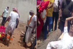 Son Halts Mother's Cremation, Lies On Pyre Over Jewellery In Rajasthan | Video