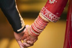 Unhappy With Husband’s Beard, Meerut Woman Elopes With ‘Clean Shaven’ Brother-In-Law