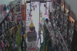 Minor Girl Attacks Hapur Shopkeeper With Blade After He Refused To Accept Purchased Items