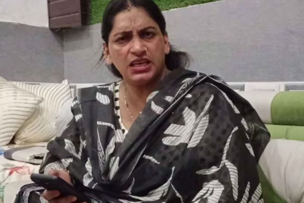 Indian Army Officer Deployed At Border, Goons Threaten To Kidnap His Daughters In Bareilly