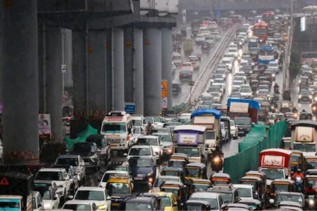 Heavy Rainfall Triggers Landslides, 6-KM Traffic Jam On Uttarakhand Highway