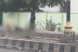 Maharashtra Man Kills Elder Brother With Iron Rod In Daylight, Video Goes Viral