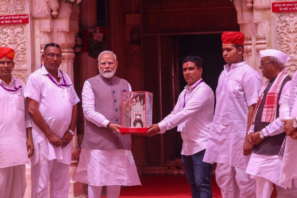 PM Modi Visits Karni Mata Temple In Bikaner, Prays For 'Well-Being Of The Countrymen'