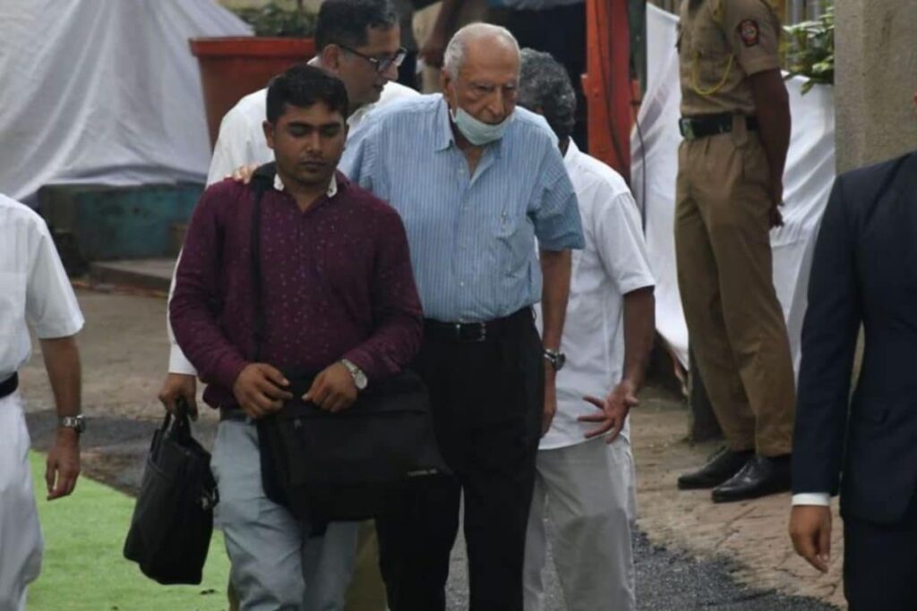 This Is The Only Tata Family Member Who Lives A Low-Profile Life In A 2BHK Now