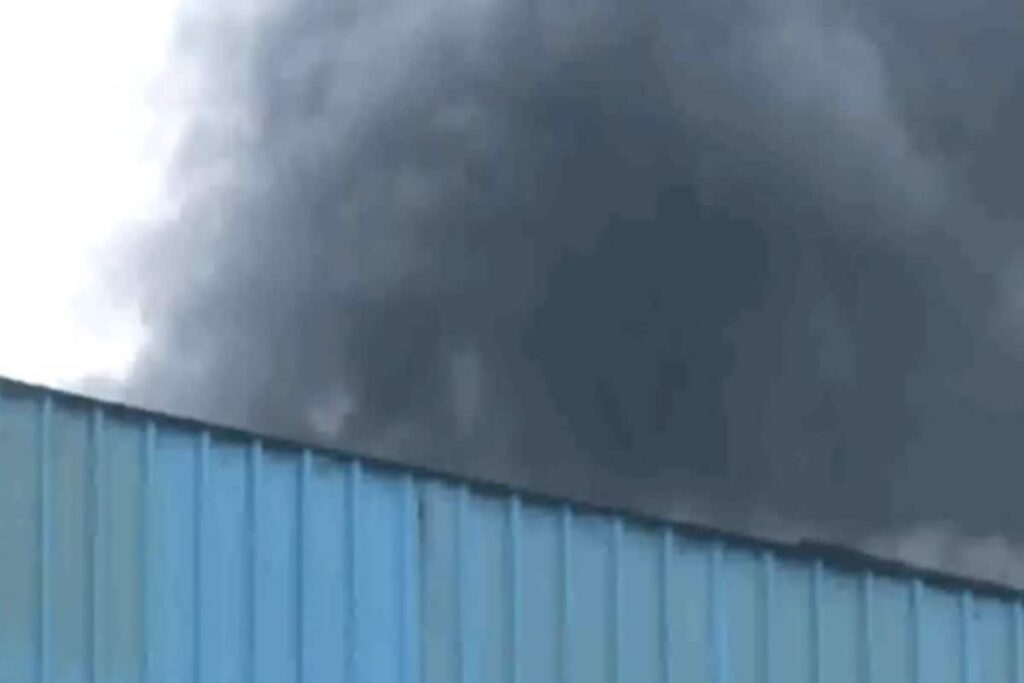 3 Dead, Many Injured In Fire Near Rithala Metro Station In Delhi