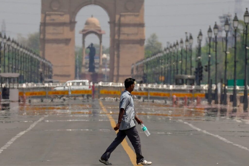 Red Alert In Delhi For Next 3 Days Amid Heatwave, Rain Relief Likely On Weekend