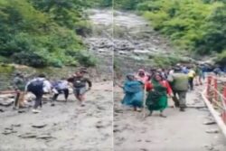 Two Pilgrims Killed After Boulders Roll Down Kedarnath Yatra Trek Route In Uttarakhand