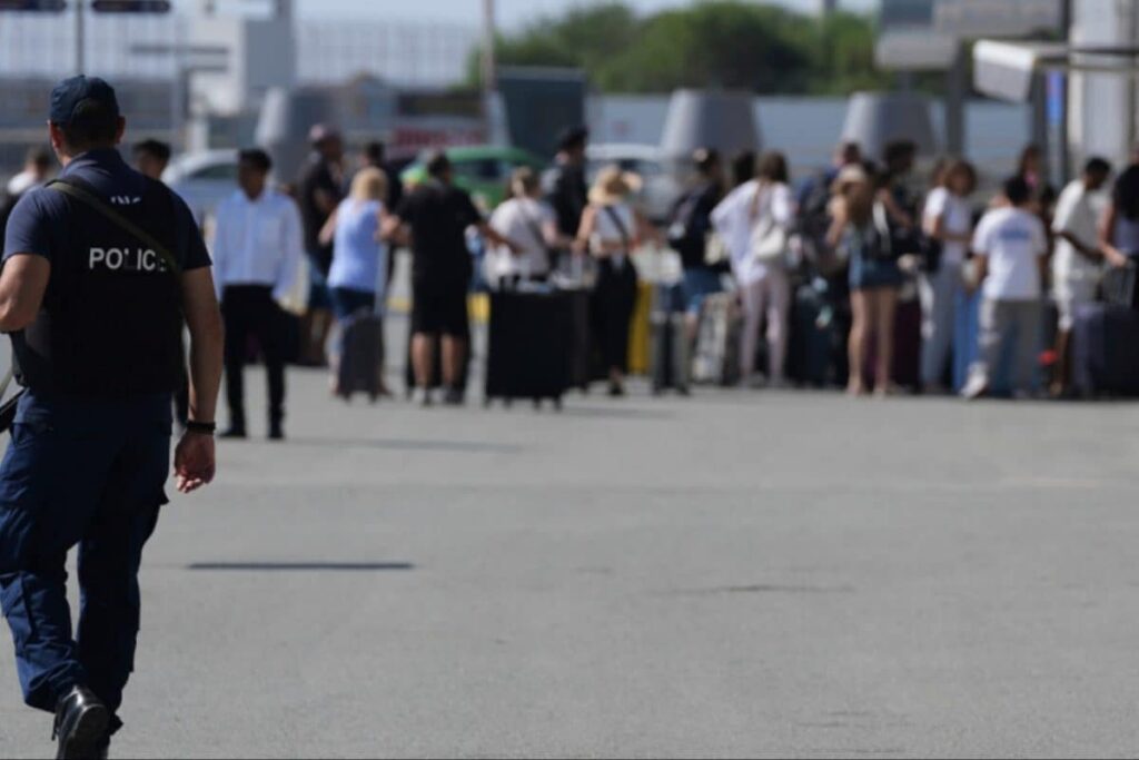 India Begins Evacuation Process Of Citizens From Israel, Embassy Coordinating For Visas, Transit