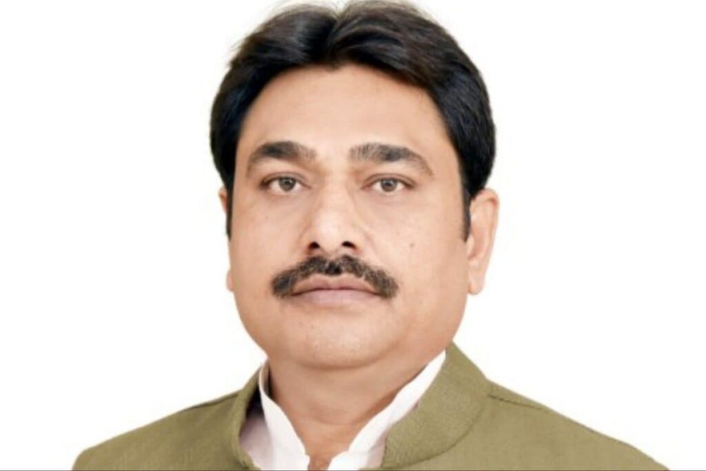 Show Cause Notice To BJP MLA Rajeev Singh Over Vande Bharat Train Scuffle