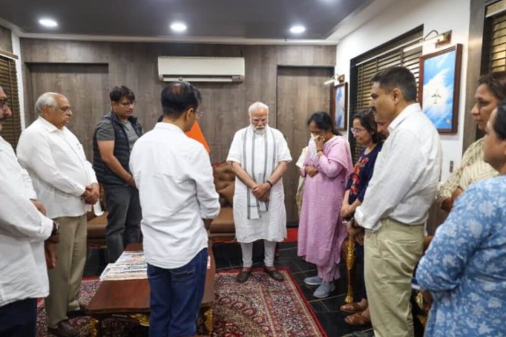 ‘Unimaginable’: PM Modi Condoles Vijay Rupani’s Death In Ahmedabad Crash, Meets His Family