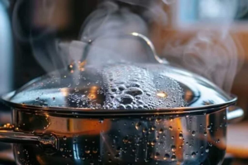 Two Years After Sister's Death In Dal Pot, UP Infant Dies After Falling Into ‘Chhole’ Pot