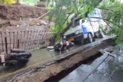 Panic In Navi Mumbai As Wall Collapses At Vashi Plaza; Vehicles Crushed In Parking Area | Video