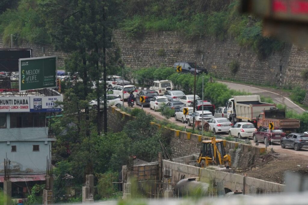 Himachal Rain: IMD Predicts Heavy Rainfall In Kullu, Issues Red Alert For Sirmaur