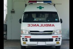 Kedarnath Pilgrims Caught Using Ambulances With Sirens To Skip Queue, Vehicles Seized