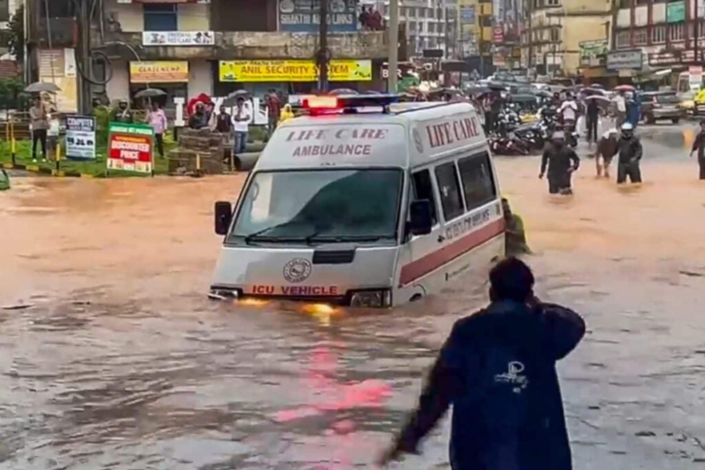 Heavy Rains Claim 8 Lives In Maharashtra; Coastal Karnataka Faces Floods, Landslides