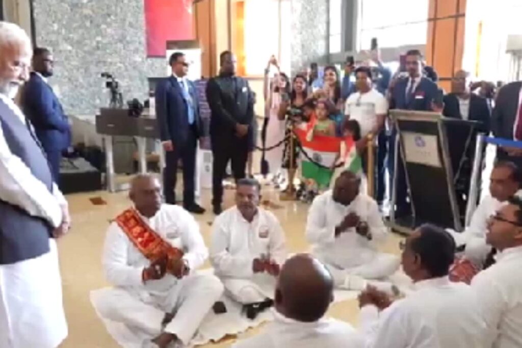 Video: PM Modi Welcomed With Bhojpuri 'Chautaal' In Trinidad & Tobago During Historic Visit