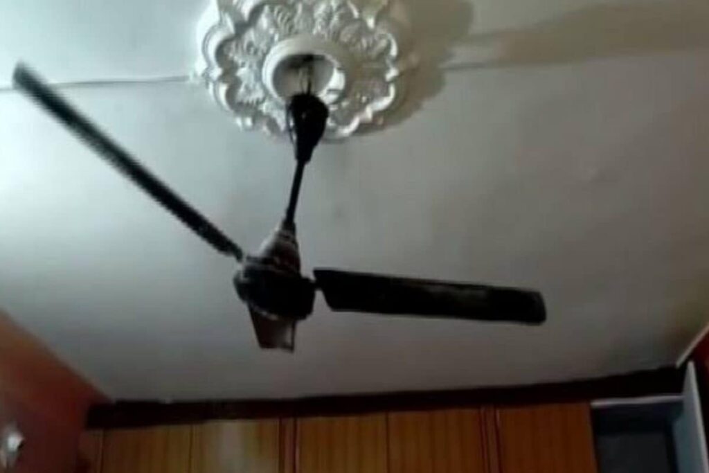 'It Was Really Scary': Delhi, Adjoining Areas Wake Up To Strong Tremors As 10-Second Quake Hits Capital