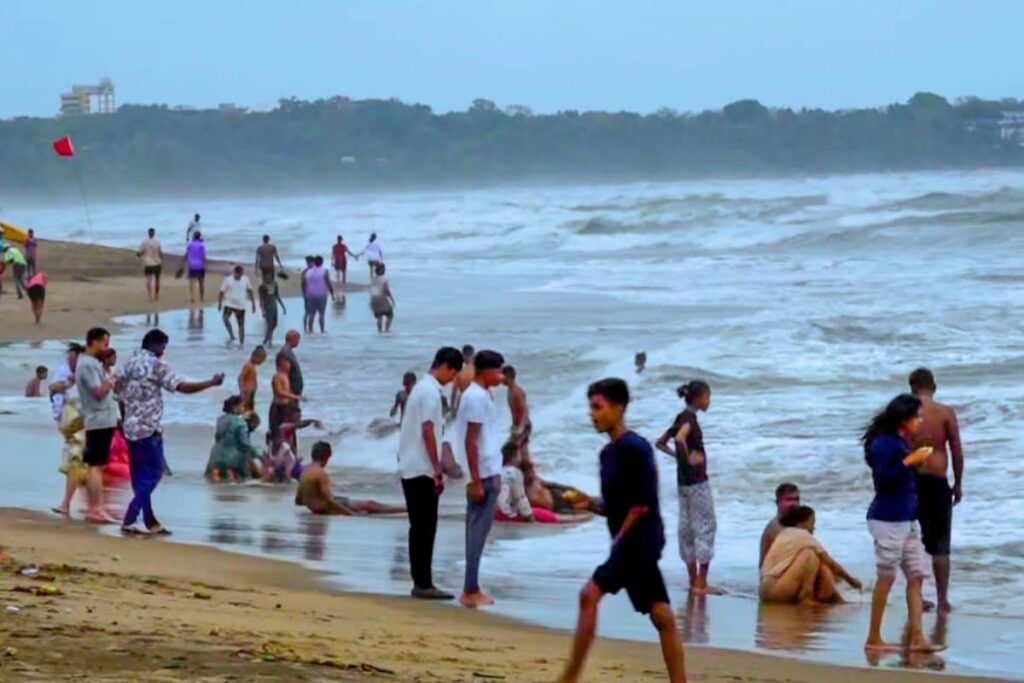 Goa Says No To ‘Nuisance’ For Tourists: Stricter Law Against Unlicensed Water Sports, Littering