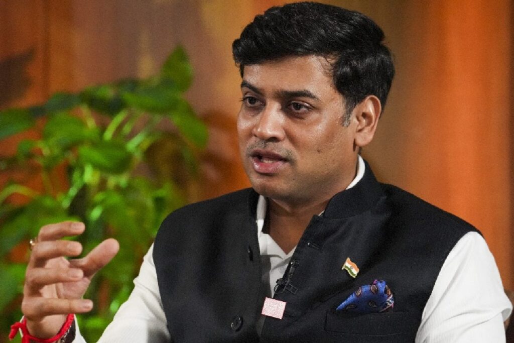 No Income Tax Notices Sent To Eknath Shinde's Son Shrikant: Sources