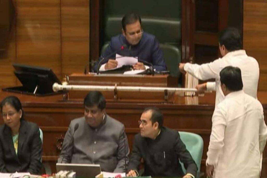 Congress MLA Nana Patole Climbs Speaker's Podium, Suspended For A Day From State Assembly