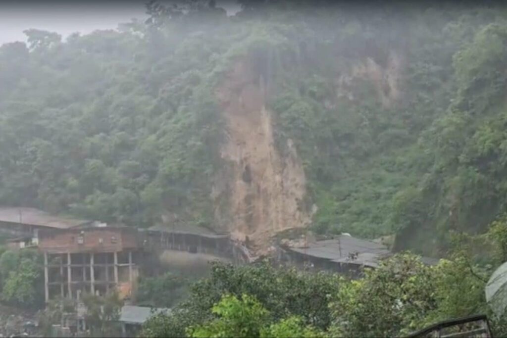 Landslide Hits Mata Vaishno Devi Yatra Route In Katra, Many Rescued