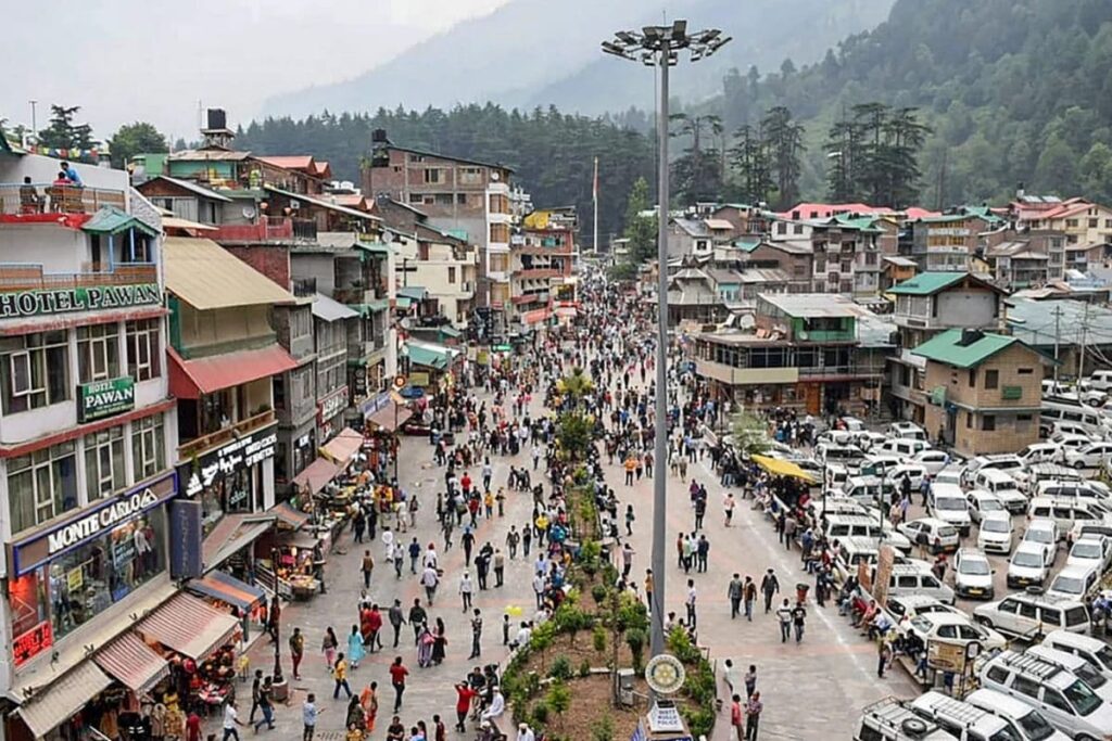 Authorities Plan Pre-Registration System For Tourists Visiting Mussoorie in Peak Season