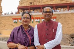 Shivraj Chouhan Leaves Wife Behind At Gujarat Event, Makes U-Turn With 22-Car Convoy