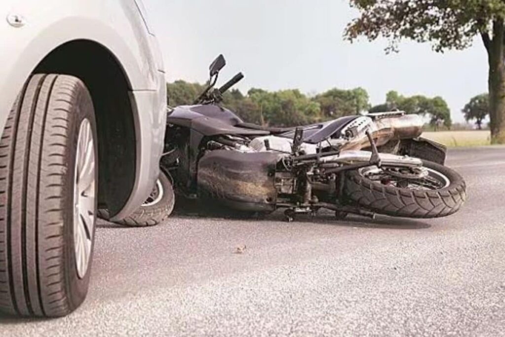 SC Holds Driver Partly Liable For Sudden Braking, Awards Over Rs 90 Lakh To Injured Motorcyclist
