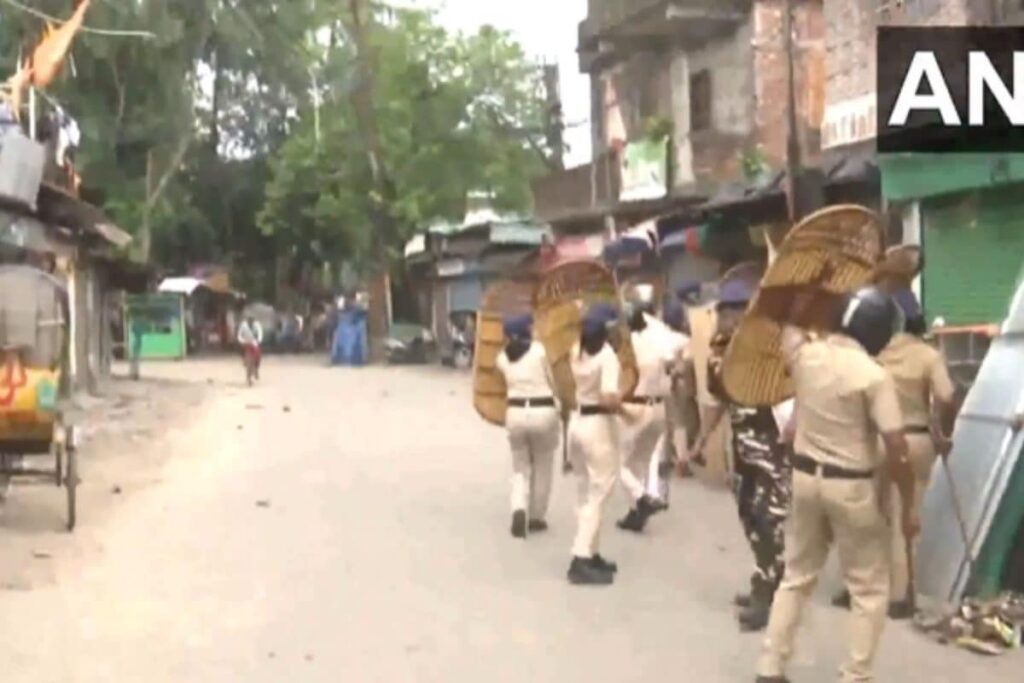 Minor Dispute Takes Violent Turn At Siliguri Cricket Match; Mob Attacks Cops, Torches Vehicles