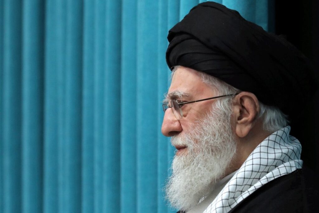 Khamenei's Poster Put Up By Irani Community In Pune, Removed After Bajrang Dal Objection