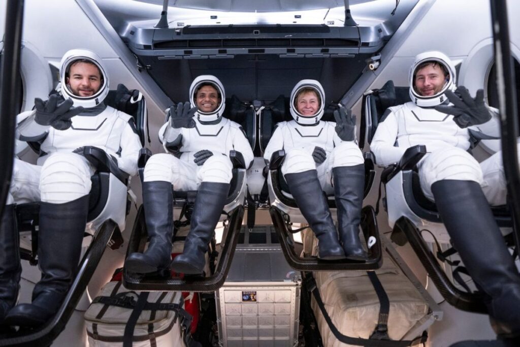 The Last Hour: What Happens Before India’s Joint ISS Mission Begins Its Fiery Descent?