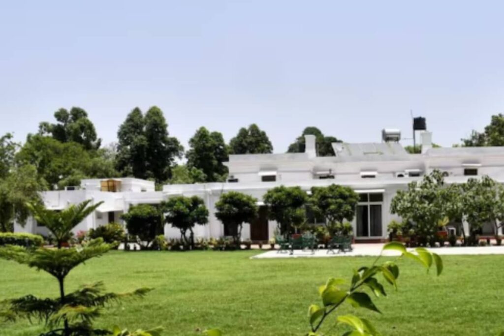 Former V-P Jagdeep Dhankhar To Get Type-8 Bungalow, Here's What's Inside