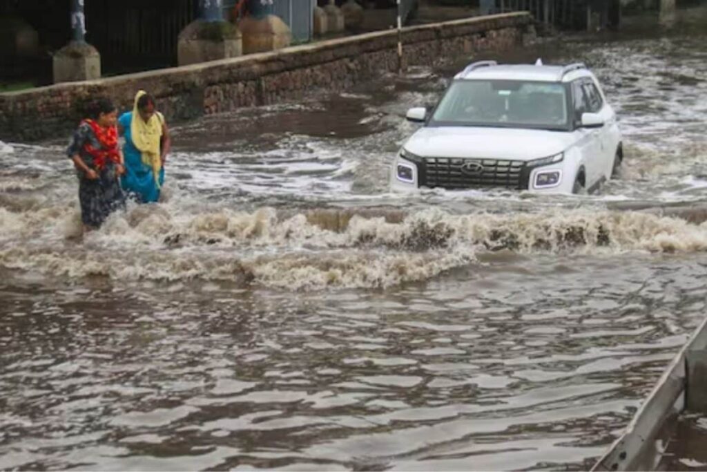 Pune Rain: Streets Waterlogged Amid Heavy Downpour; IMD Sounds Orange Alert