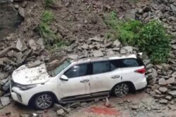 Rain Batters Himachal: 5 Dead In 36 Hours, 398 Roads Shut, Schools Closed In 3 Subdivisions