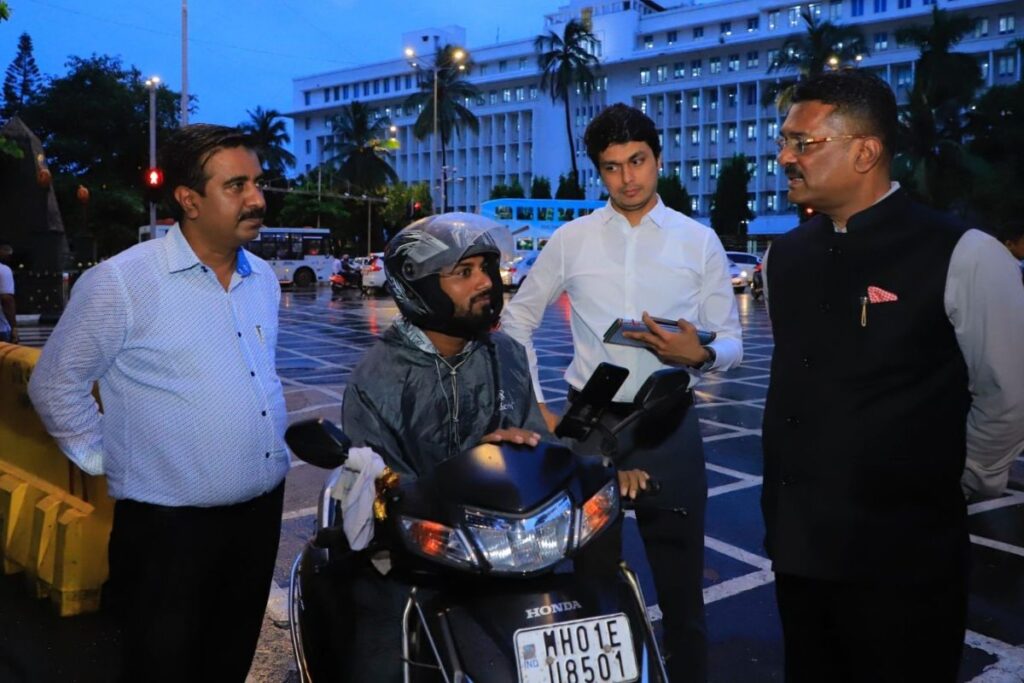 Maharashtra Transport Minister's Rapido Sting Operation Exposes Illegal Bike-Taxi Tactics