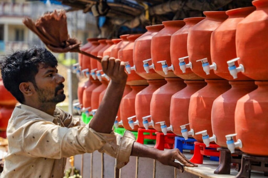 Small Vendors, Big Bills: Blame Game Begins As Vegetable Sellers, Milkmen Fear Hefty GST Burden
