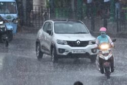 News18 Evening Digest: Heavy Rain Pounds Parts Of UP, Trump Praises Sydney Sweeney & Other Top Stories