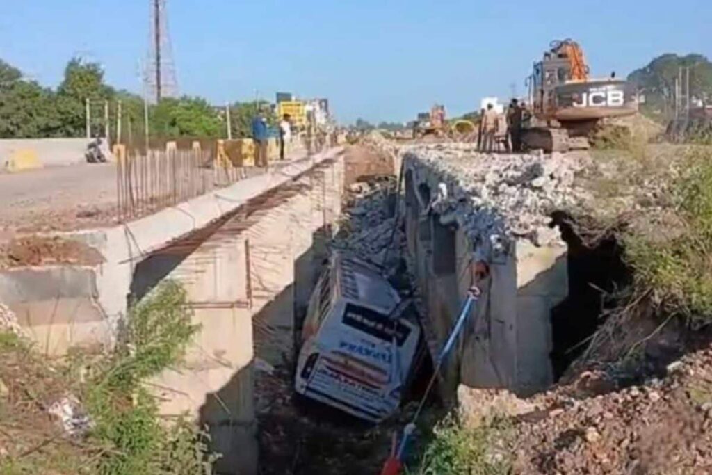 1 Dead, 39 Injured As Bus Carrying Vaishno Devi Pilgrims Falls Into Gorge In J&K's Samba