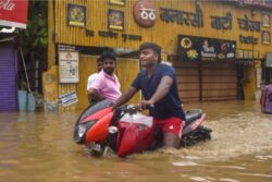Ganga Crosses Danger Mark In Varanasi; 84 Ghats Submerged, Over 6,500 Displaced Amid Heavy Rain