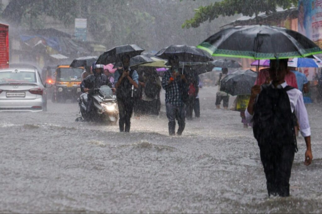 Mumbai On Orange Alert As IMD Predicts Heavy Rainfall Today, IndiGo Issues Travel Advisory