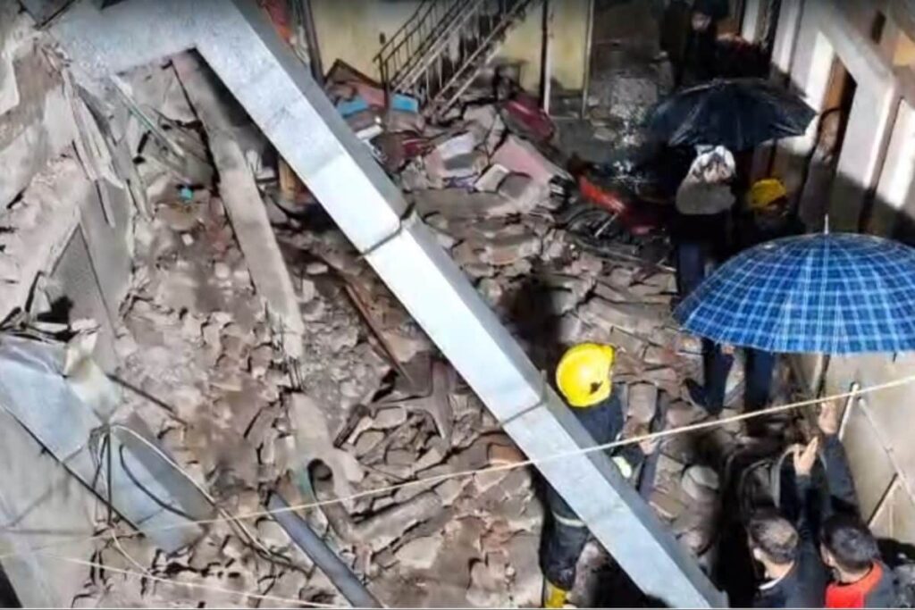 Two Children Trapped, Seven Others Rescued As Building Collapses In Maharashtra's Nashik